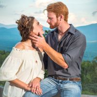 Sugar Hill Engagement Pics