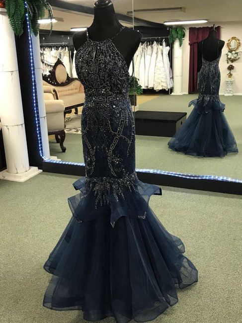Ooh, i should not have started even looking at dresses this early. 9