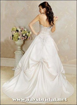 post your wedding  dress pic thanks.