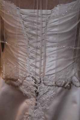 I Think I'm A MAGGIE BRIDE!! :) *PICS* PLEASE SHARE!