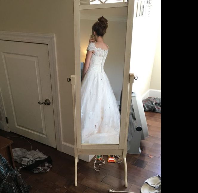  Buying a wedding dress online - 2