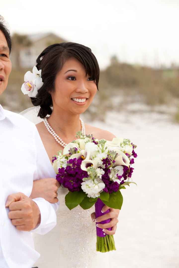 HELP!  I can't decide on flowers