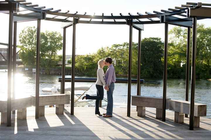 Show me your engagement photos!! :)