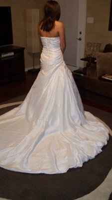 post your wedding  dress pic thanks.