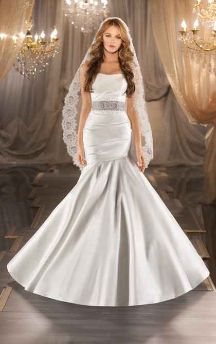 can i see you show off your gowns?