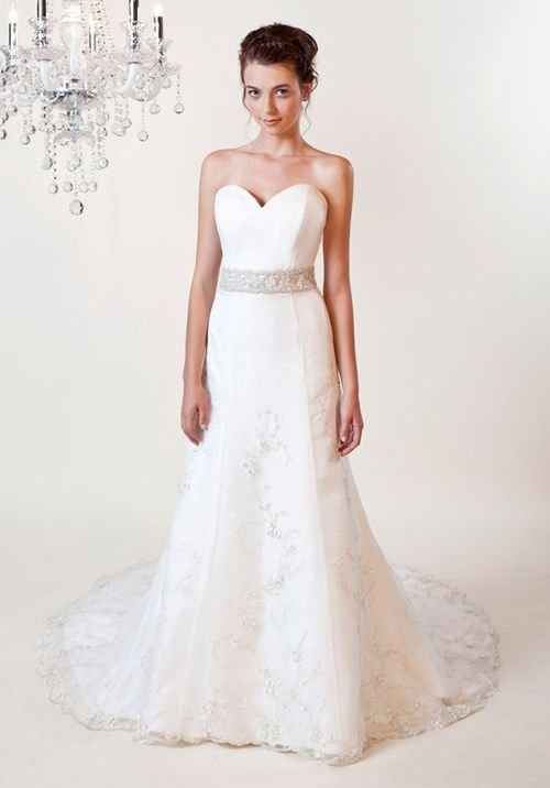what does your wedding dress look like?!?!?