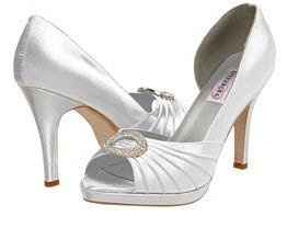 Help finding shoes! *EDIT FOUND!