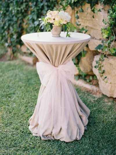 cocktail table centerpieces - which lantern