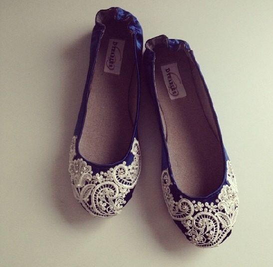 Show me your shoes, ladies!!!