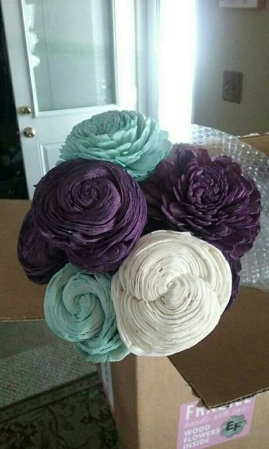 Do groomsmen and brides maids have to match?