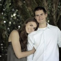 NEW! Engagement Pics :)