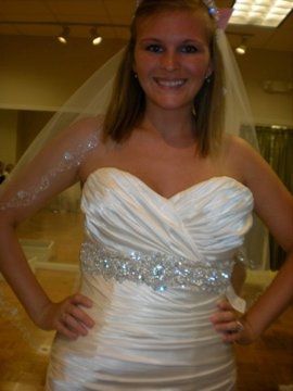 Ordering my wedding dress in ONE MONTH!!