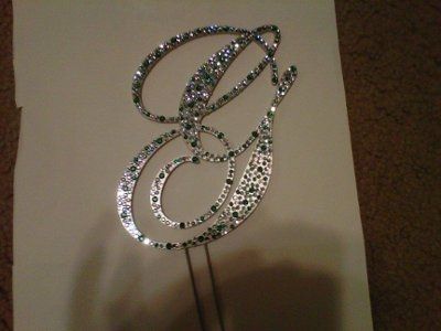 How many rhinestones?