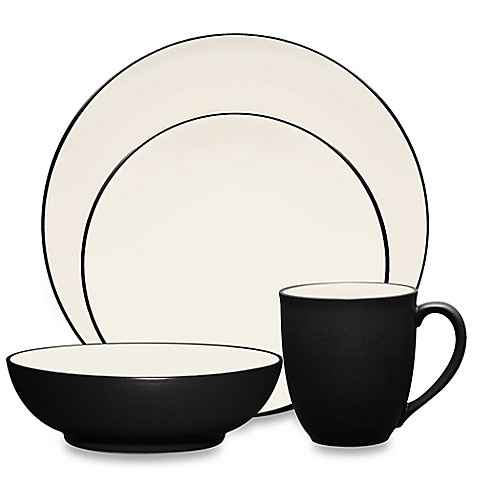 POLL: Which dinnerware set?