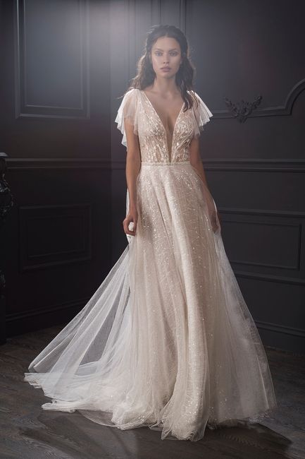 Please help me identify this dress... 3