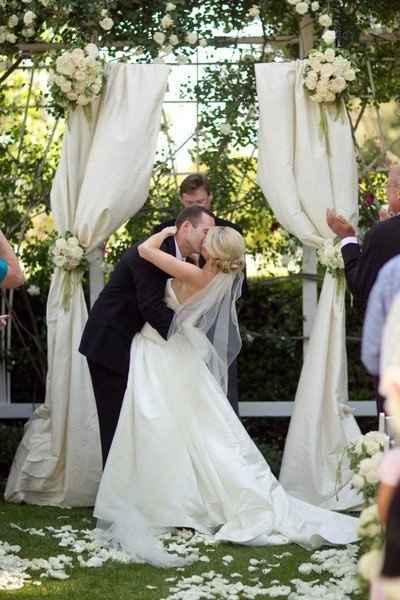 Alright ladies, get your creative juices flowing!