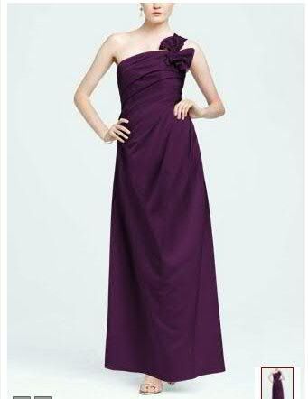 What do your bridesmaids dresses look like??