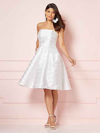 Let’s see all those Dresses! (from the wedding, shower, Bachelorette, rehearsal dinner, epics and ev