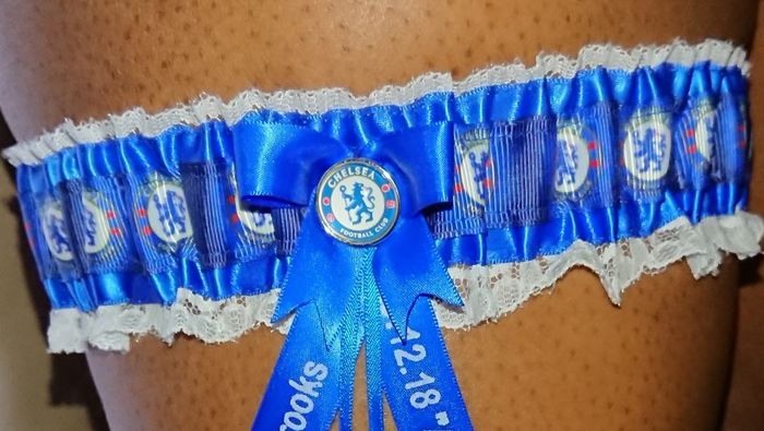 i found my garter! - 1
