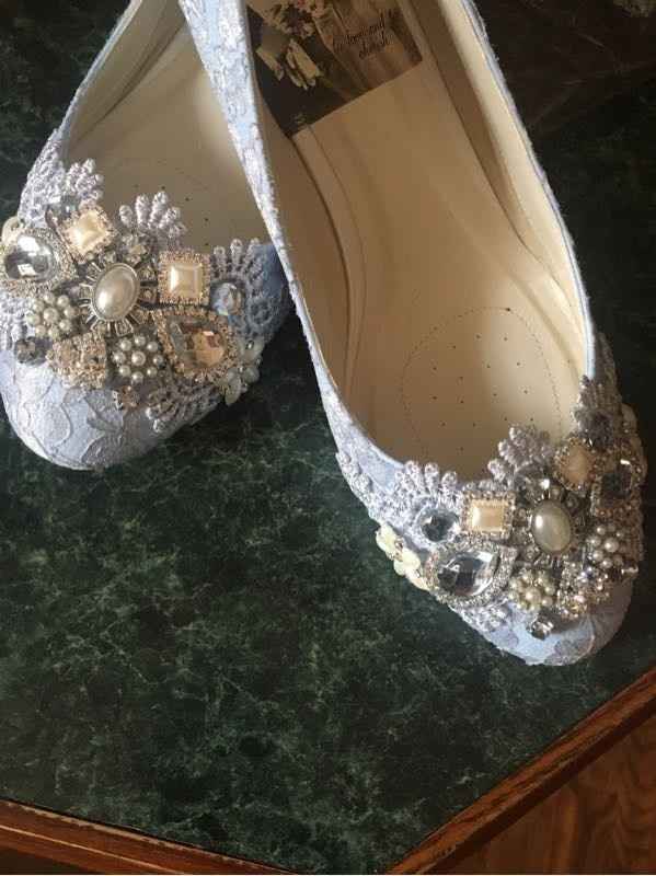 I got my custom shoes in the mail today!!!
