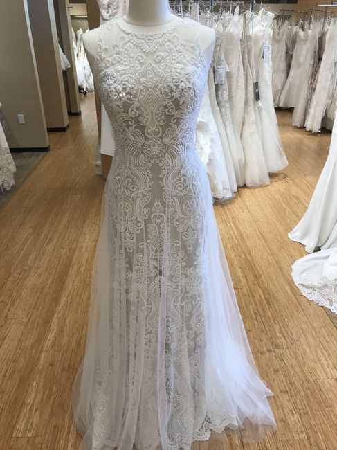 Does your wedding dress have lace, beading, or both? 8