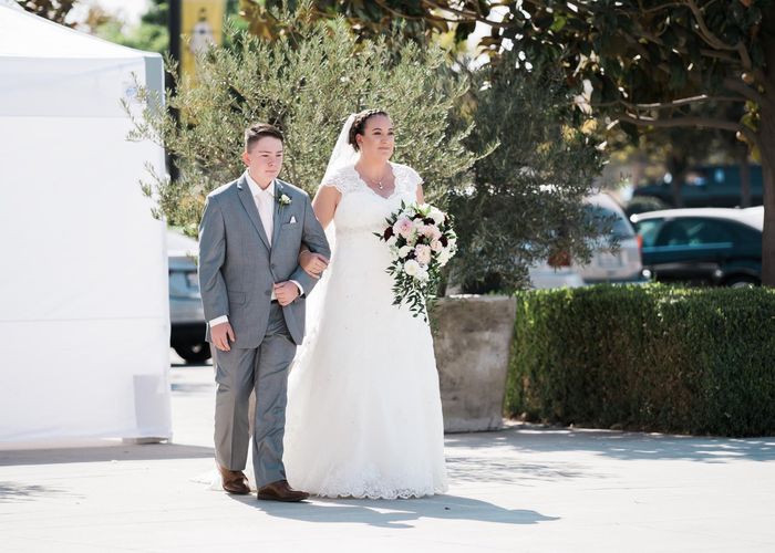 Share Your Favorite Wedding Photo! - 4