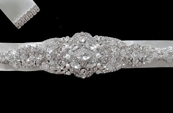 VEIL AND BRIDAL ACCESSORIES