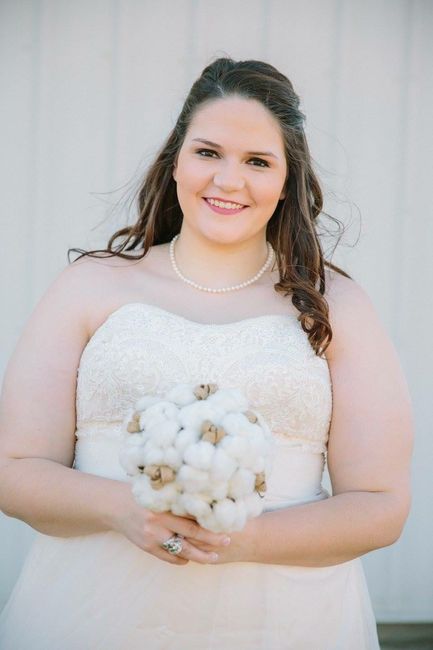 Let me see your wedding day hair!
