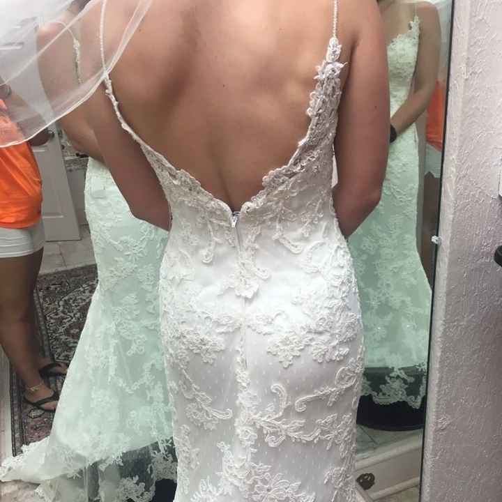 Show off your dress!!