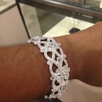 pls help me pic my earrings...i'm being indecisive!