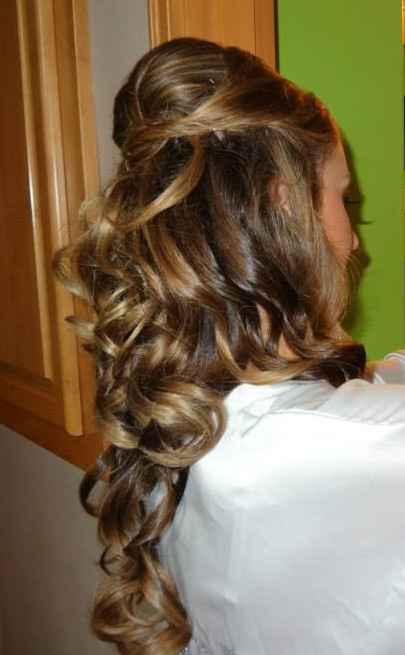 Curly haired girls - how are you styling your wedding hair?