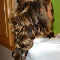 Curly haired girls - how are you styling your wedding hair?