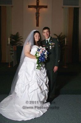 Its been forever - but I am back w/ WEDDING PICS!!!