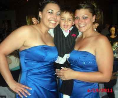 Its been forever - but I am back w/ WEDDING PICS!!!