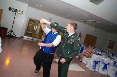 Its been forever - but I am back w/ WEDDING PICS!!!