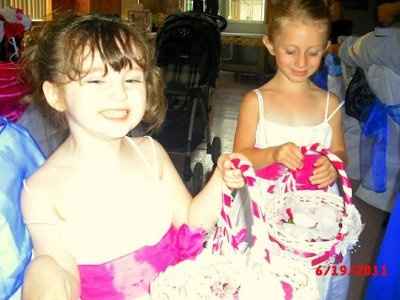 Its been forever - but I am back w/ WEDDING PICS!!!