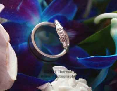 Its been forever - but I am back w/ WEDDING PICS!!!