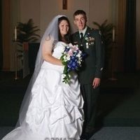 Its been forever - but I am back w/ WEDDING PICS!!!