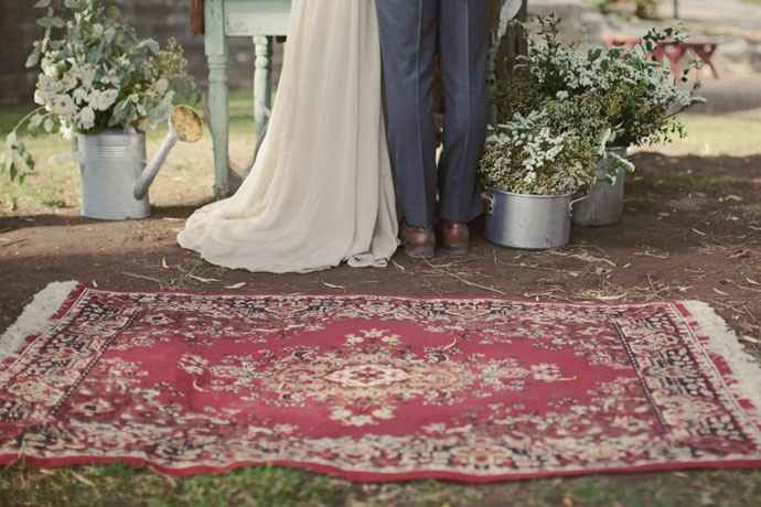 Aisle runners and fake flowers or things to line my aisle?