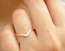 Wedding band or no wedding band
