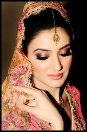 Show me 1 hair and 1 makeup inspiration you have for your wedding day!