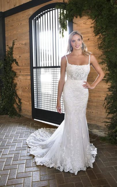 Need tips for selling a brand new wedding dress 1