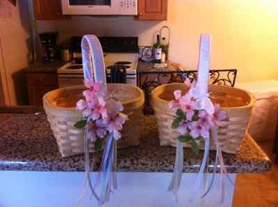 DIY Flower Girl Baskets... **Pics Included**