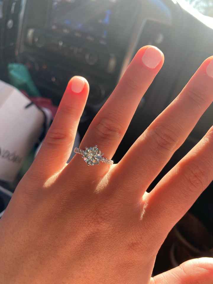 Brides of 2022! Show us your ring! - 1