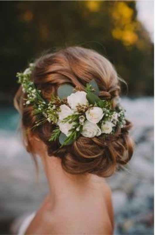 Let me see your wedding day hair!