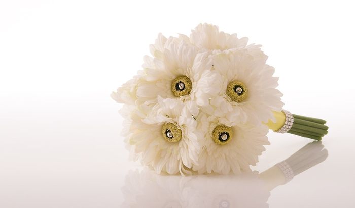 Is your bouquet neutral/ivory or bolder colors? Show me!