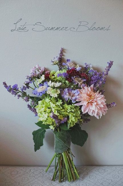 Indecisive on wedding colors🤷 11