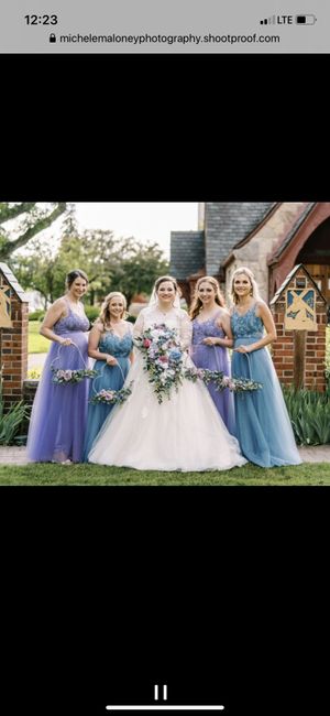 BEWARE ETSY SHOP RENZ RAGS / RENZ BRIDAL - 1