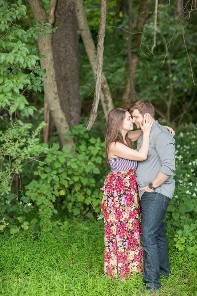 Show Me Engagement Photos!!