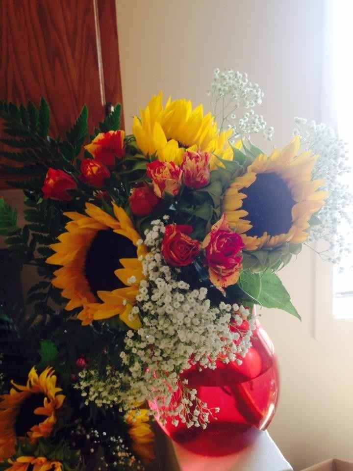 Is anyone DIYing their own flowers? Please post pics!